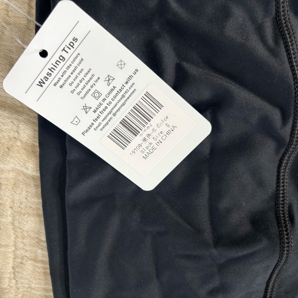 Nepoagym Fitness  Classic Black Leggings Inseam 22” Women’s Size Small NWT - Picture 3 of 4